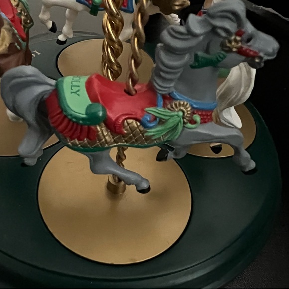 Hallmark Ornament 1989 Carousel Display Horses 1st 2nd 3rd 4th Stand Christmas - Picture 9 of 16
